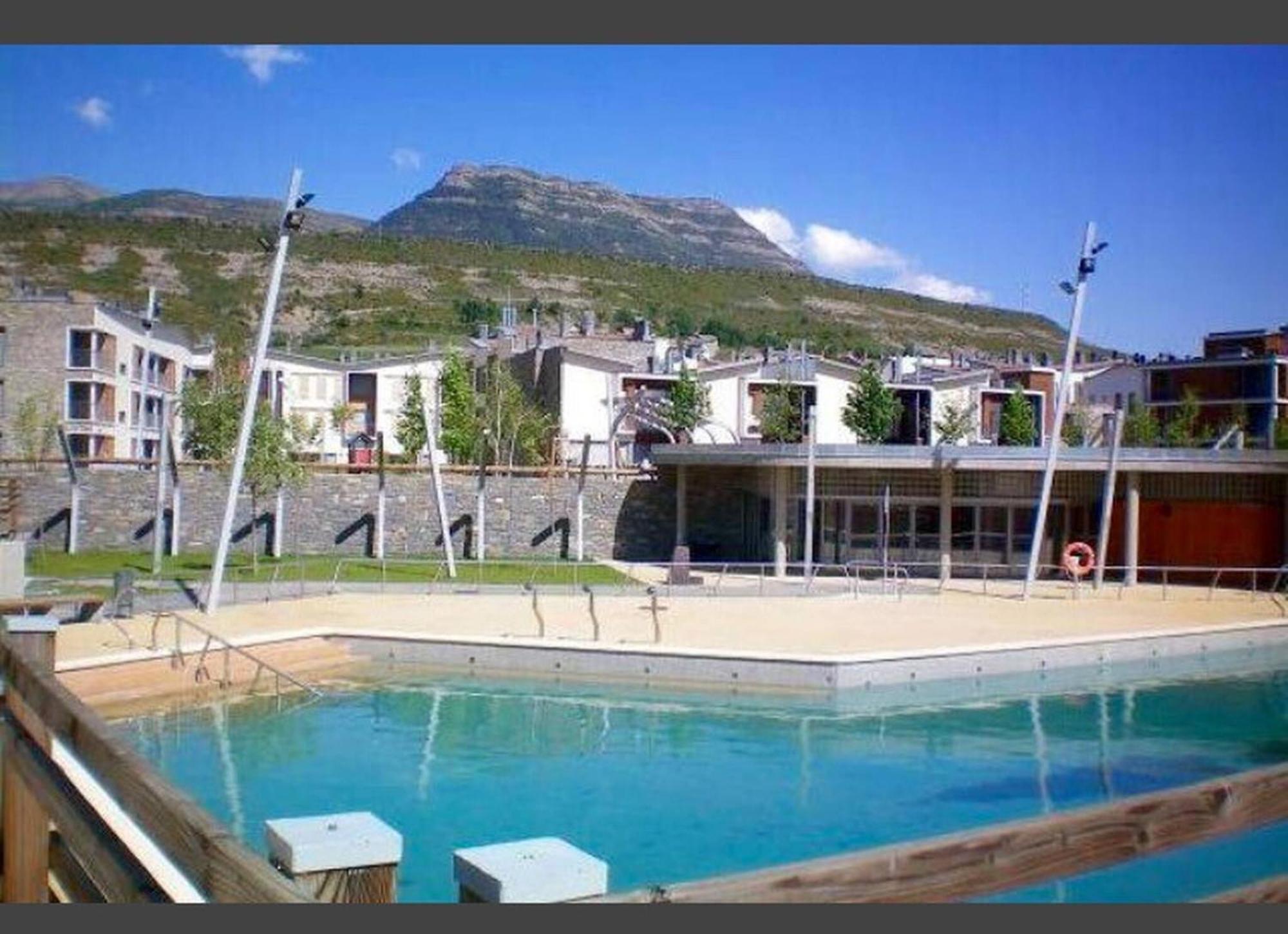 Coqueto Apto Con Vistas En Las Margas Golf N001 Sabinanigo Exterior foto